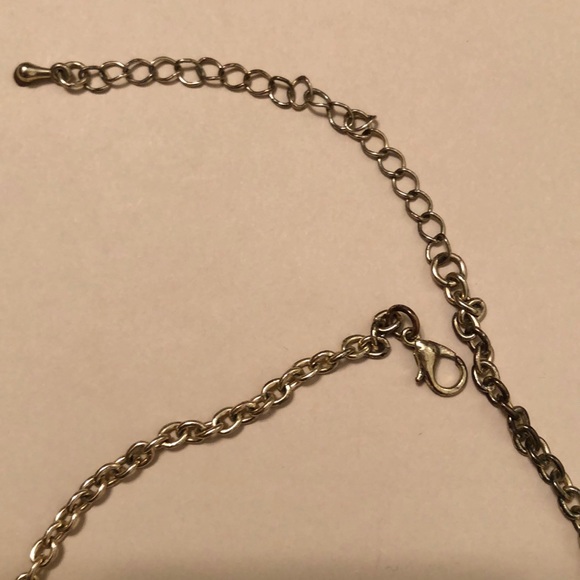 Francesca’s Collection Necklace- Pale Pink - Picture 3 of 4